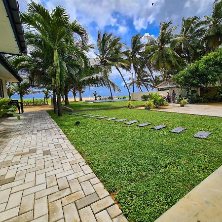 Star Beach Guest House Negombo Esterno foto