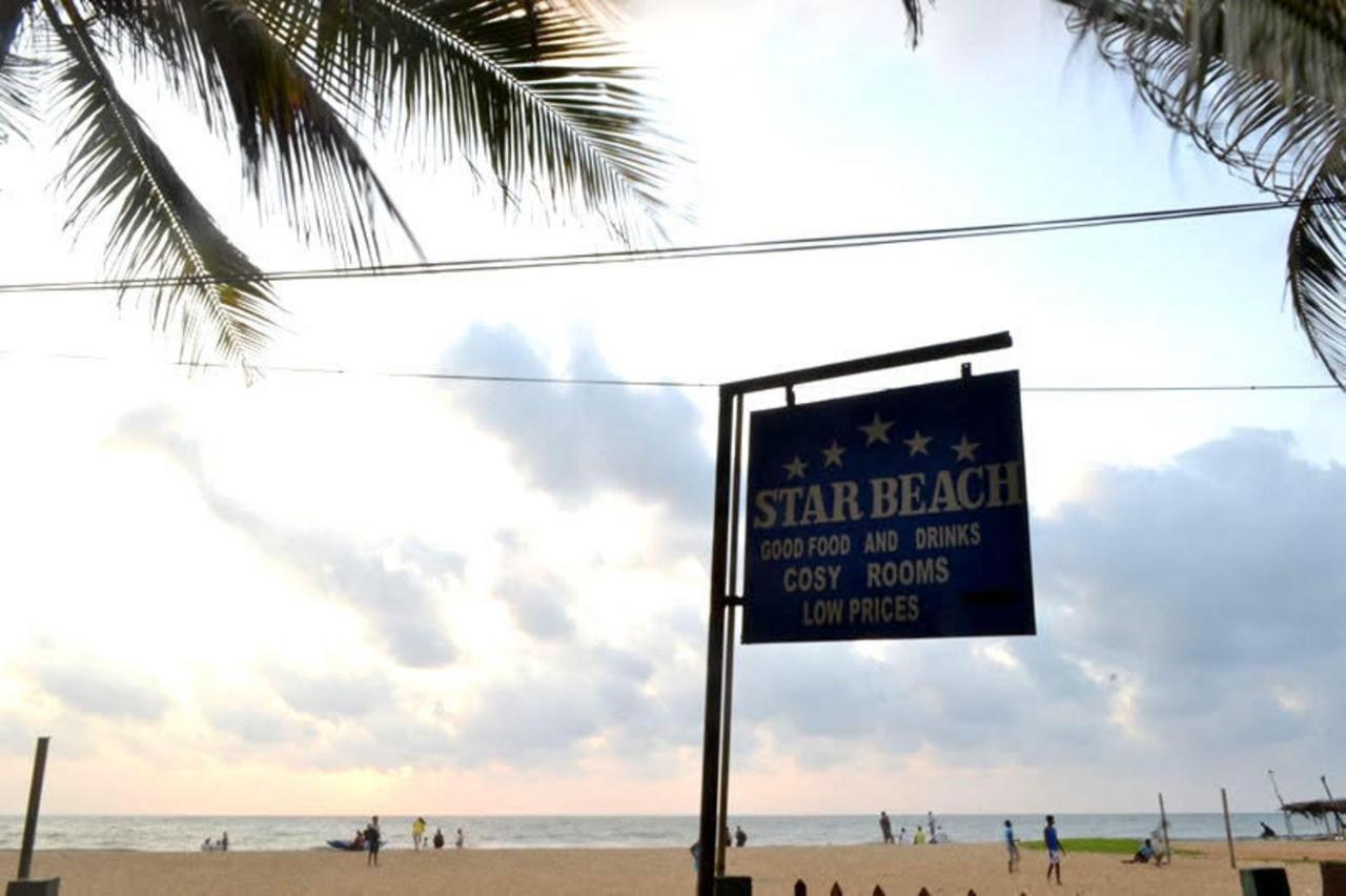 Star Beach Guest House Negombo Esterno foto