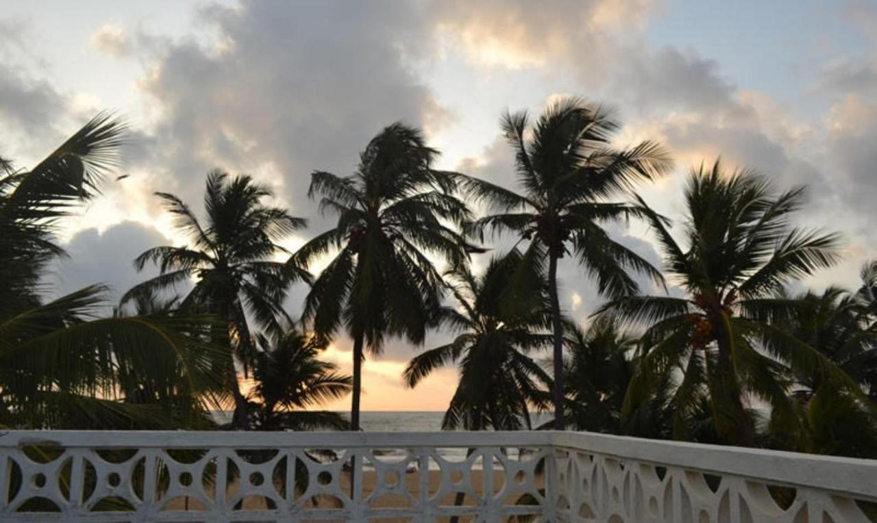 Star Beach Guest House Negombo Esterno foto