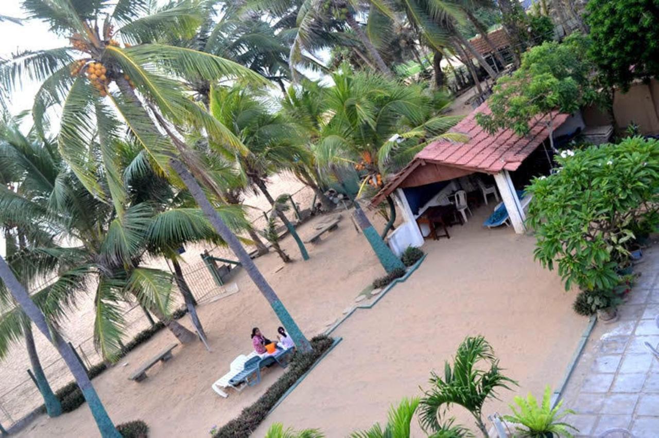Star Beach Guest House Negombo Esterno foto